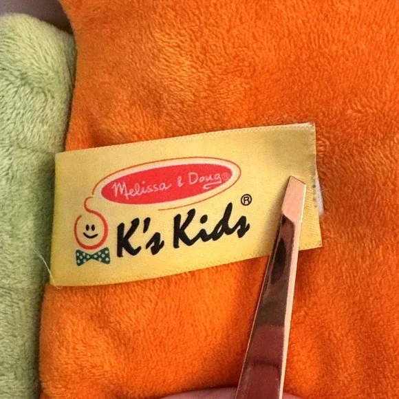 Taggies Hedgehog & Melissa Doug K's Kids Rainbow Fish Sensory Crinkle Plush Lot - Picture 4 of 16